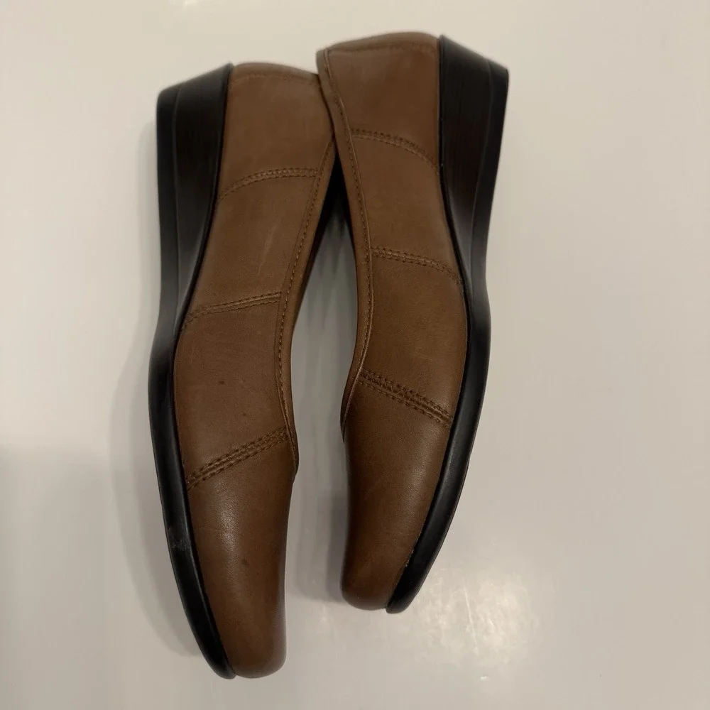 Brown Leather Eastland Hannah 3154-04 Women's Sz‎ 9 Soft Leather Ballet Wedge
